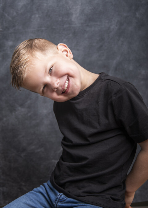 Jongen lachend foto